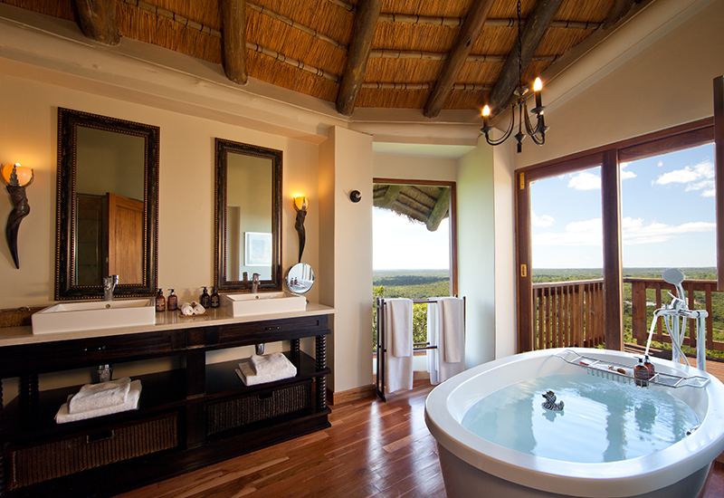 ulusaba rock lodge top 10 luxury lodges has endless views of the Sabi Sand private game reserve