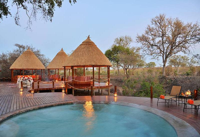 Swimming pool at Hoyo Hoyo Safari Lodge