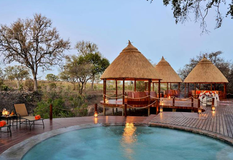 Swimming pool at Hoyo Hoyo Safari Lodge