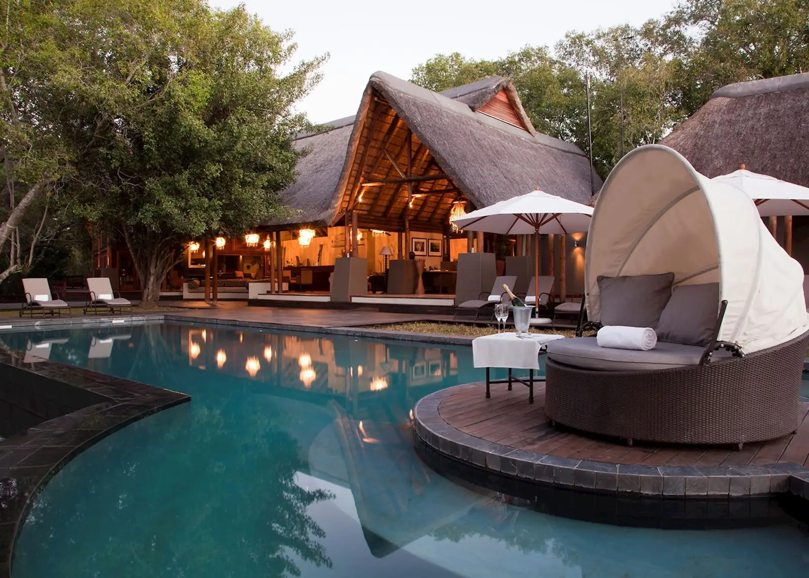 Royal Chundu Zambezi River Lodge