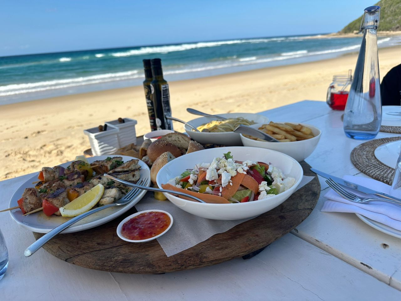 Our guests from Zimbabwe celebrated a birthday at White Pearl Resorts in Mozambique, enjoying amazing beachside meals and thrilling water activities. Their beautiful photos capture these magical experiences