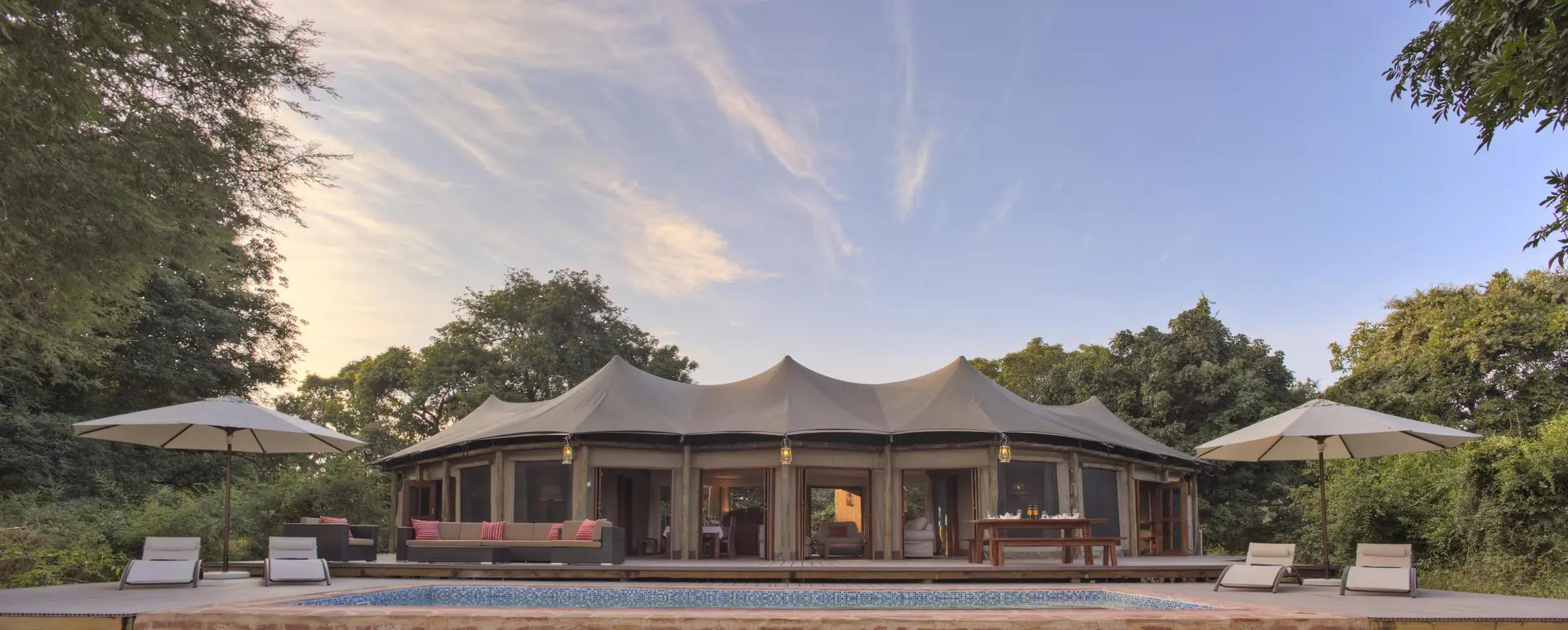 Flatdogs Camp - South Luangwa Lodge